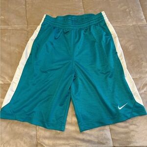 Nike Green White Athletic Basketball Shorts Adult Size Small